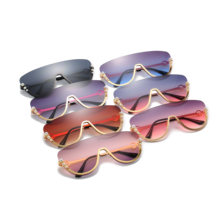 2020 Ready Made Metal Pearl One Piece Oversized Fashion Sunglasses